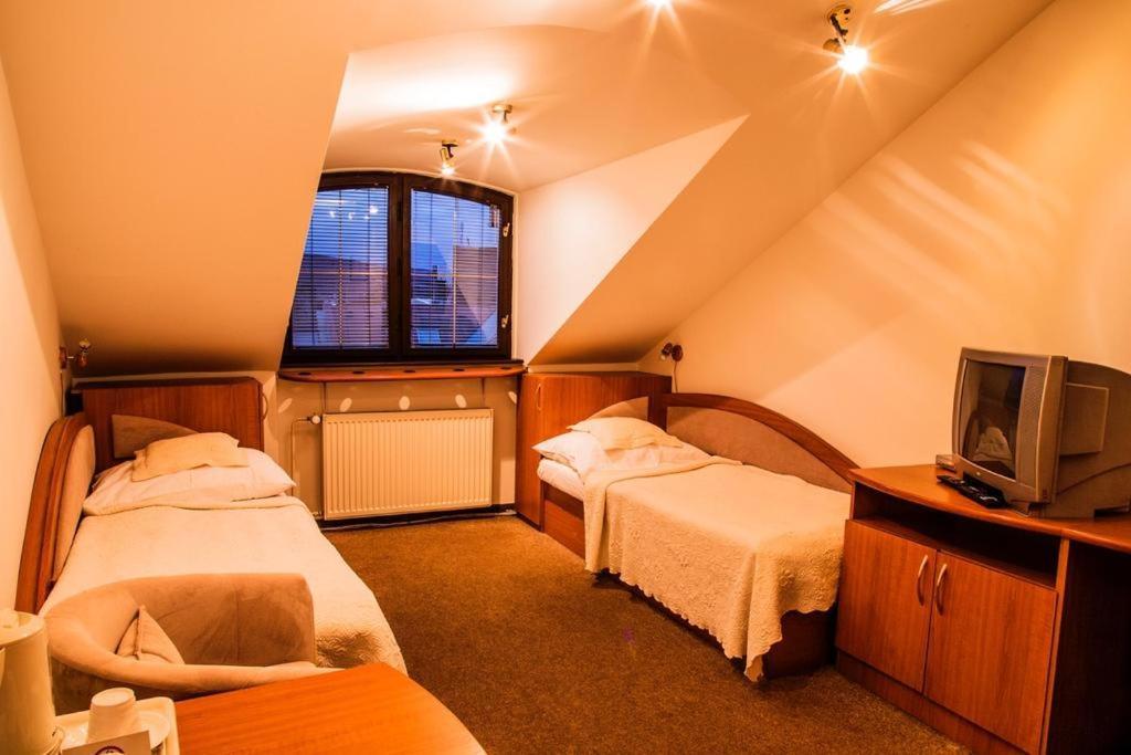 Penzion Pod Hradom Trenčín Екстериор снимка